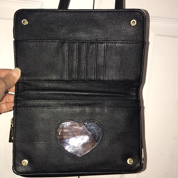 Women’s Betsey Johnson Crossbody Bag - Picture 4 of 15